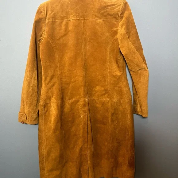 Suede long coat - freaking gorgeous - Picture 4 of 4